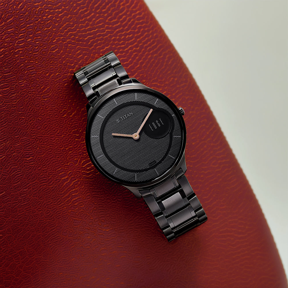 Titan Edge Metal Black Dial Analog Stainless Steel Strap watch for Men